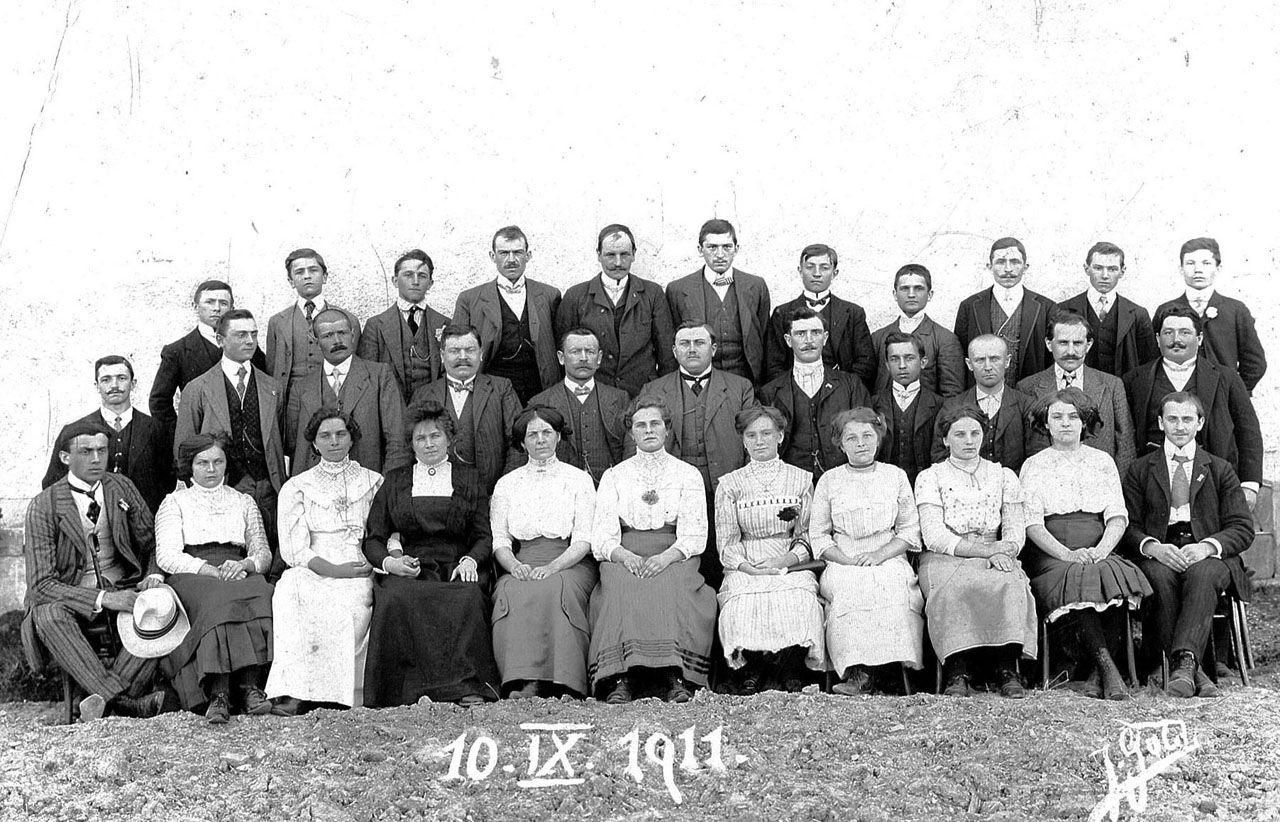 Členové spolku z roku 1911