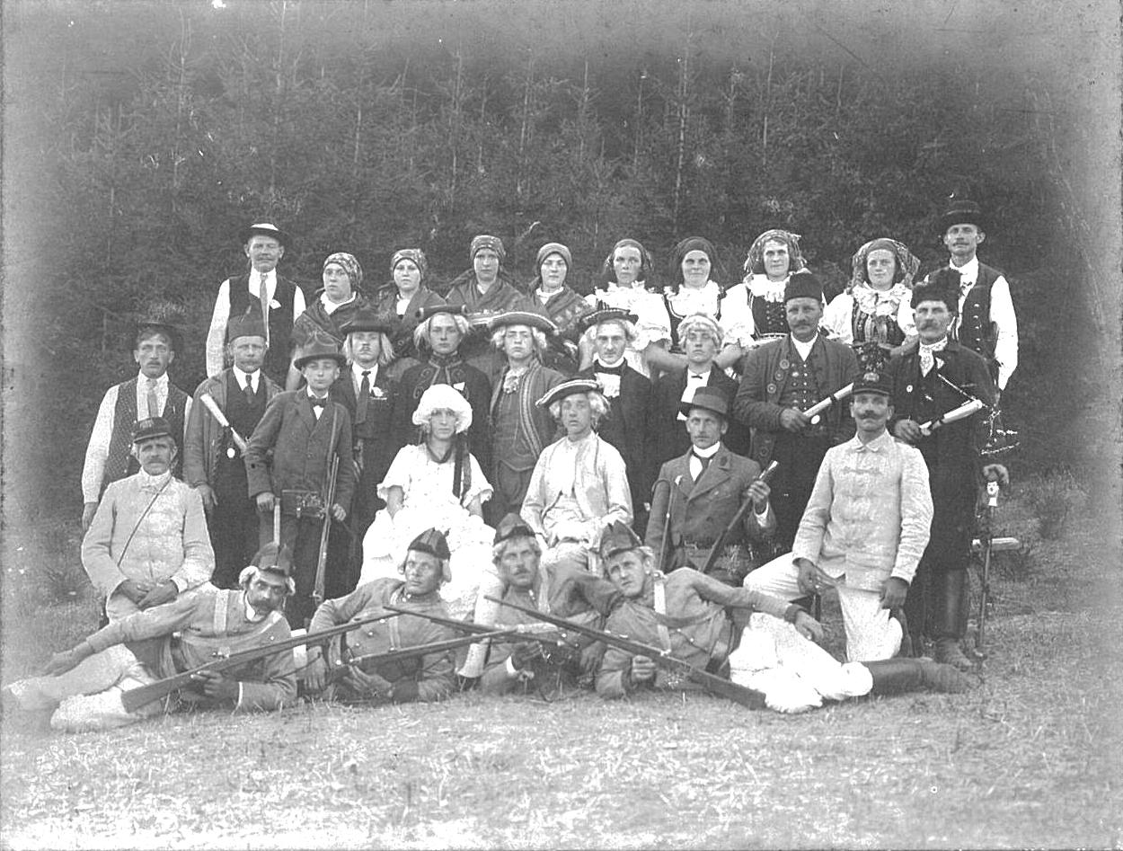 Dožínky ve Velkém Újezdě v roce 1920